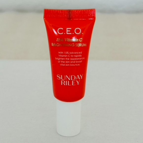 πNewπ Sunday Riley C.E.O. 15% Vitamin C Brightening Serum 5ml - Picture 4 of 5